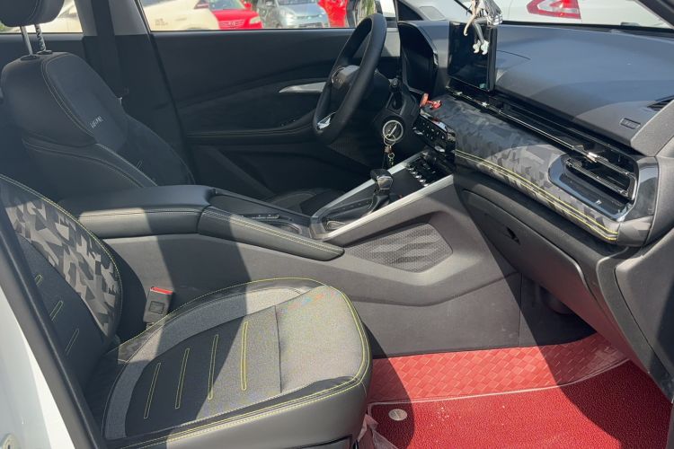 Used Baojun RS-3 2020 1.5L CVT Elite Version with 24-Hour Online Service Right Front Seat