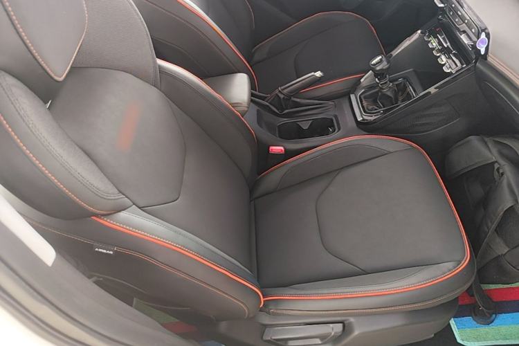 Used Baojun RS-3 2020 1.5L Manual 24-Hour Online Luxury Version Right Front Seat