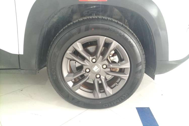 Used Baojun RS-3 2020 1.5L CVT 24-Hour Online Luxury Edition Right Front Wheel Hub