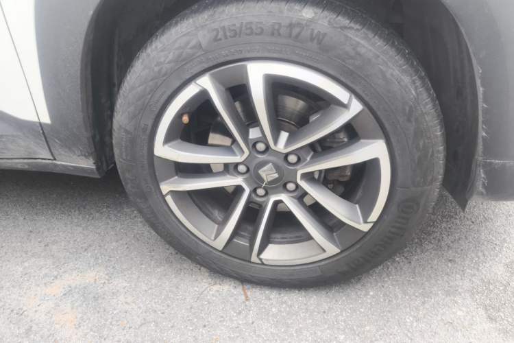 Used Baojun RS-3 2020 1.5T CVT Smart Elite Edition Right Front Wheel Hub