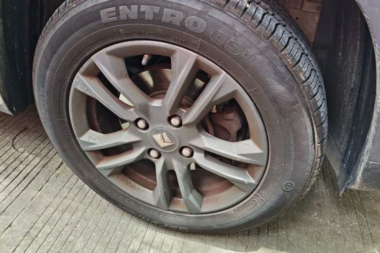 Used Baojun RS-3 2020 1.5L CVT 24-Hour Online Luxury Edition Right Front Wheel Hub