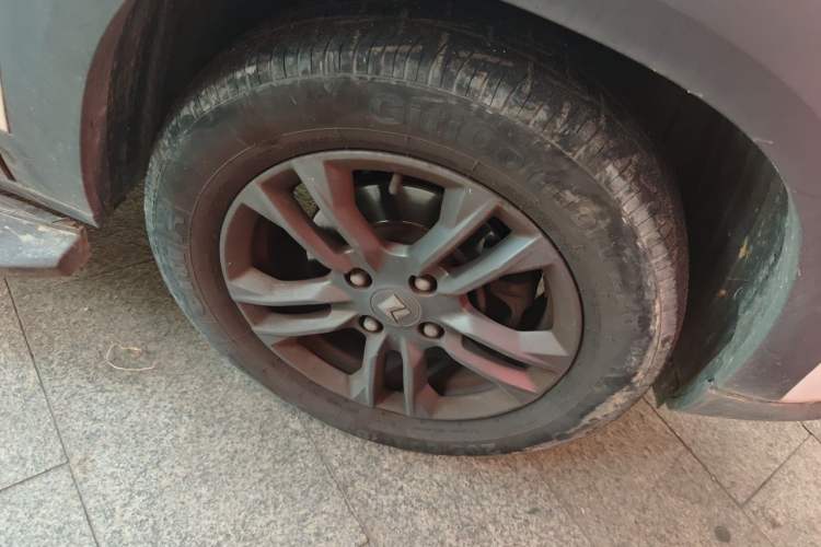 Used Baojun RS-3 2020 1.5L Manual Smart Elite Edition Right Front Wheel Hub