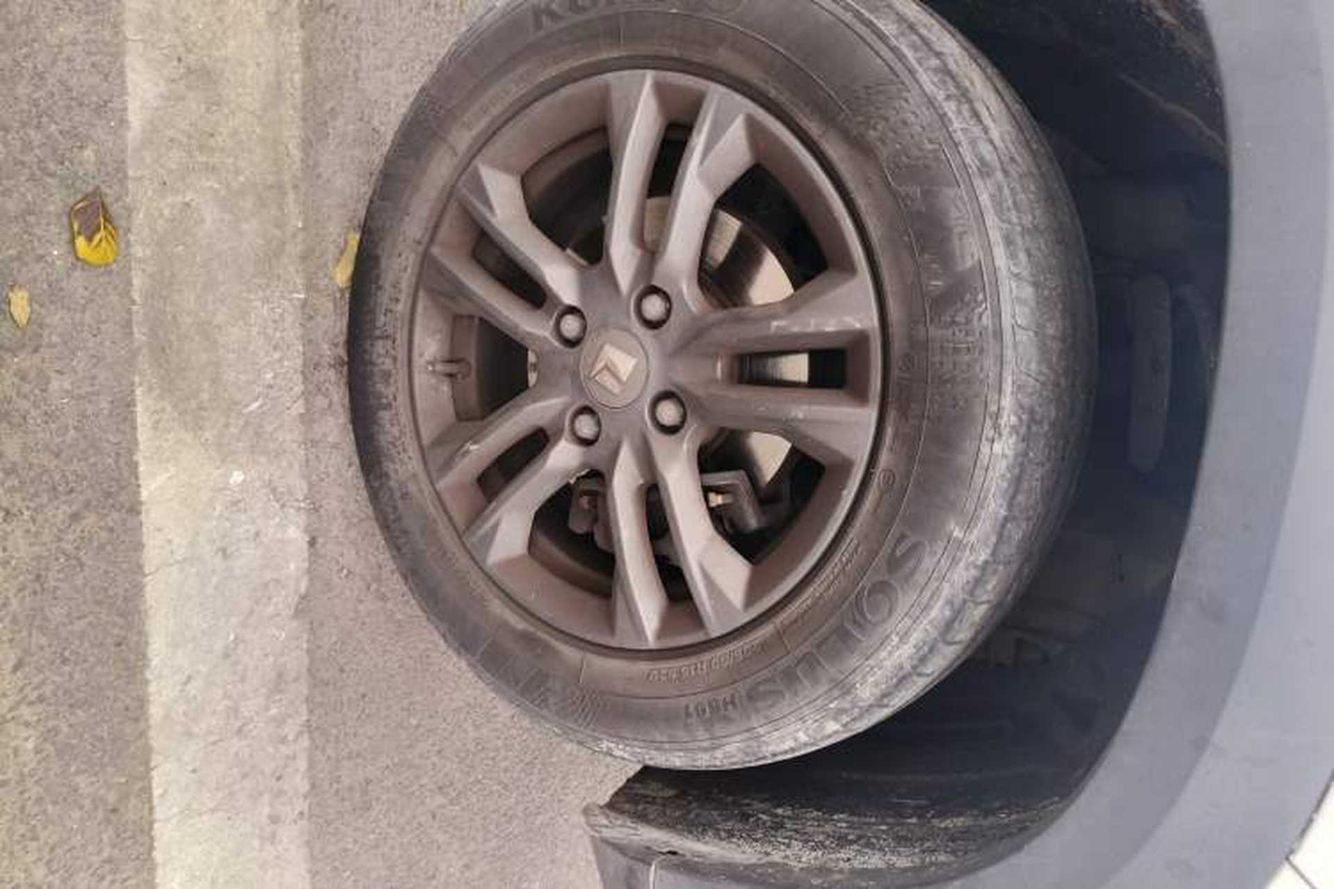 Used Baojun RS-3 2020 1.5L CVT Smart Elite Edition Right Front Wheel Hub