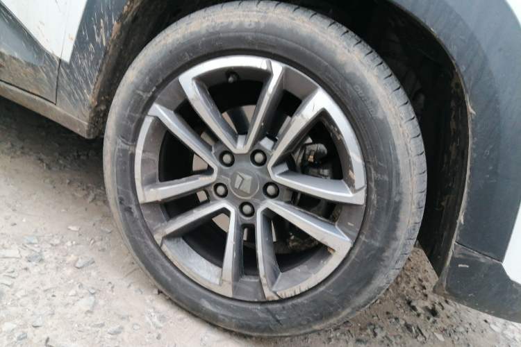 Used Baojun RS-3 2020 1.5T CVT Smart Luxury Edition Right Front Wheel Hub