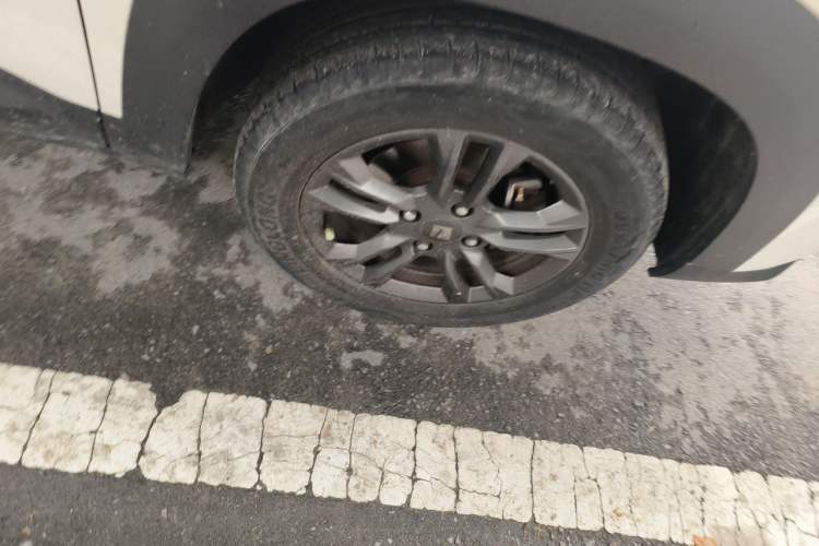 Used Baojun RS-3 2020 1.5L Manual Smart Comfort Edition Right Front Wheel Hub