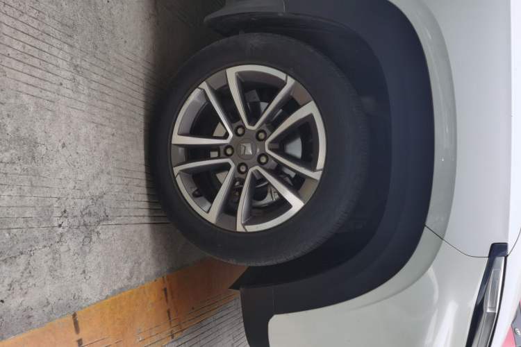Used Baojun RS-3 2020 1.5T CVT Smart Elite Edition Right Front Wheel Hub