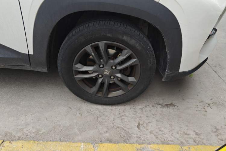 Used Baojun RS-3 2020 1.5L Manual Smart Elite Edition Right Front Wheel Hub