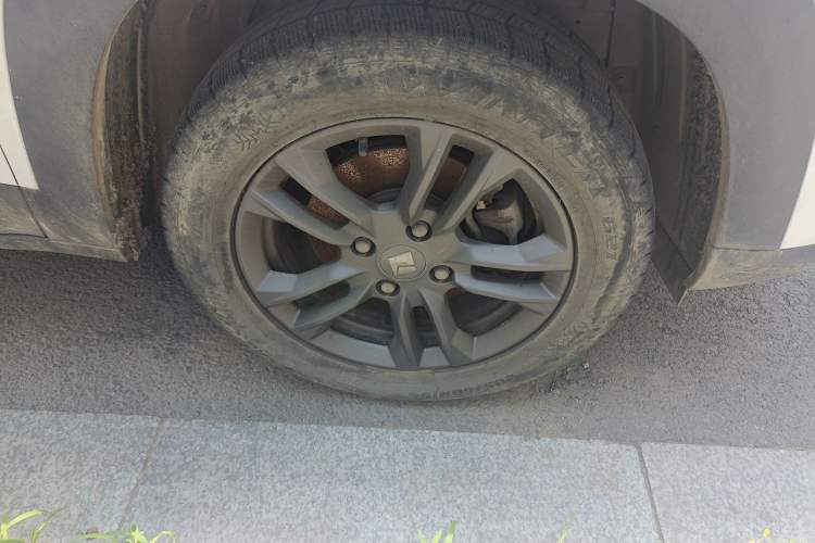 Used Baojun RS-3 2020 1.5L Manual Smart Elite Edition Right Front Wheel Hub