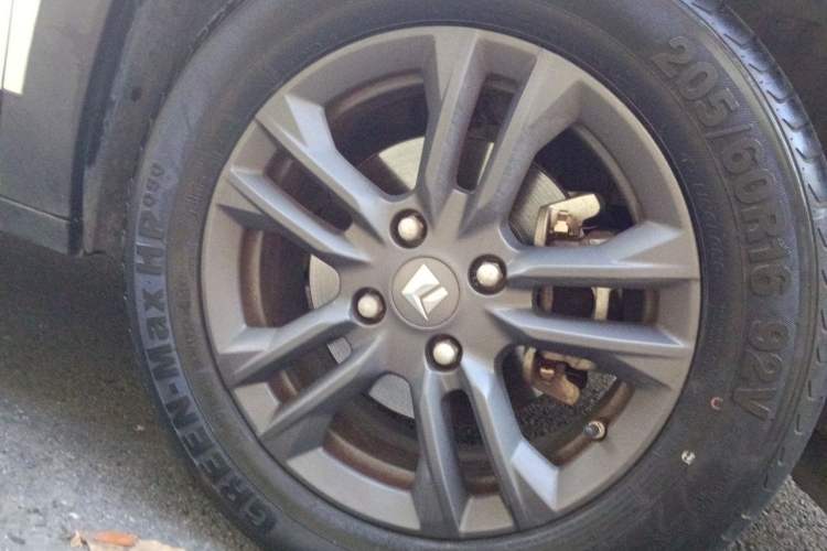 Used Baojun RS-3 2020 1.5L Manual 24-Hour Online Luxury Version Right Front Wheel Hub