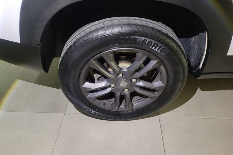Used Baojun RS-3 2020 1.5L Manual Smart Comfort Edition Right Rear Wheel Hub