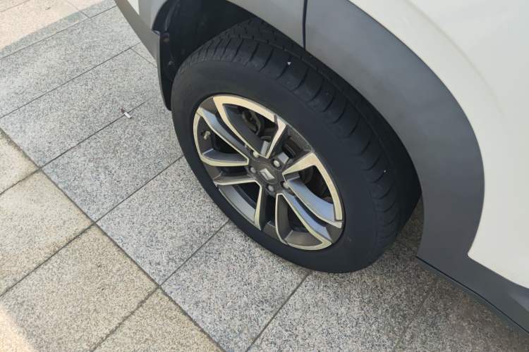 Used Baojun RS-3 2020 1.5T CVT Smart Luxury Edition Right Rear Wheel Hub