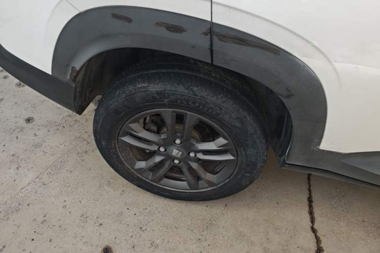 Used Baojun RS-3 2020 1.5L Manual Elite Version with 24-Hour Online Service Right Rear Wheel Hub