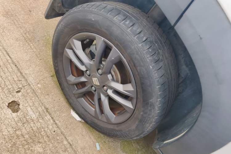 Used Baojun RS-3 2020 1.5L CVT Elite Version with 24-Hour Online Service Right Rear Wheel Hub