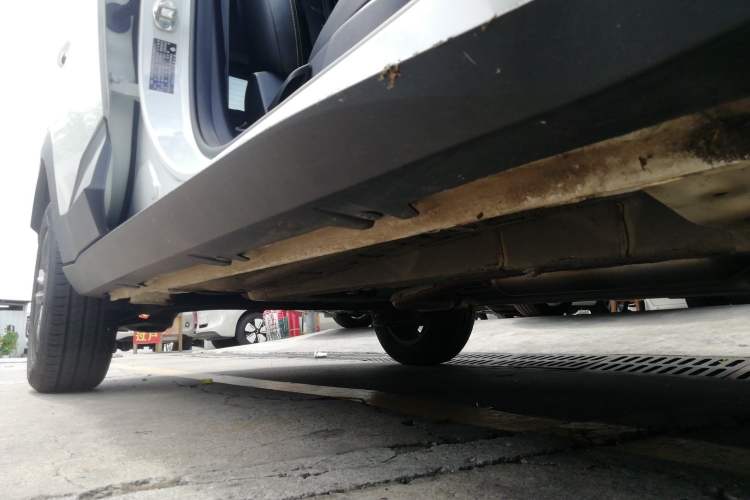 Used Baojun RS-3 2020 1.5L Manual Elite Version with 24-Hour Online Service Right Side Sill