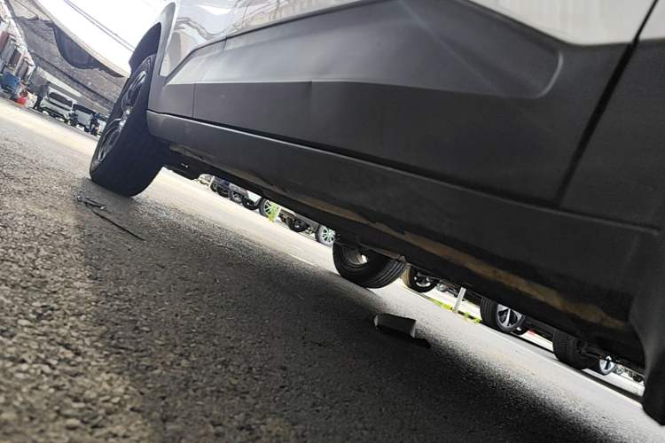 Used Baojun RS-3 2020 1.5L Manual 24-Hour Online Luxury Version Right Side Sill