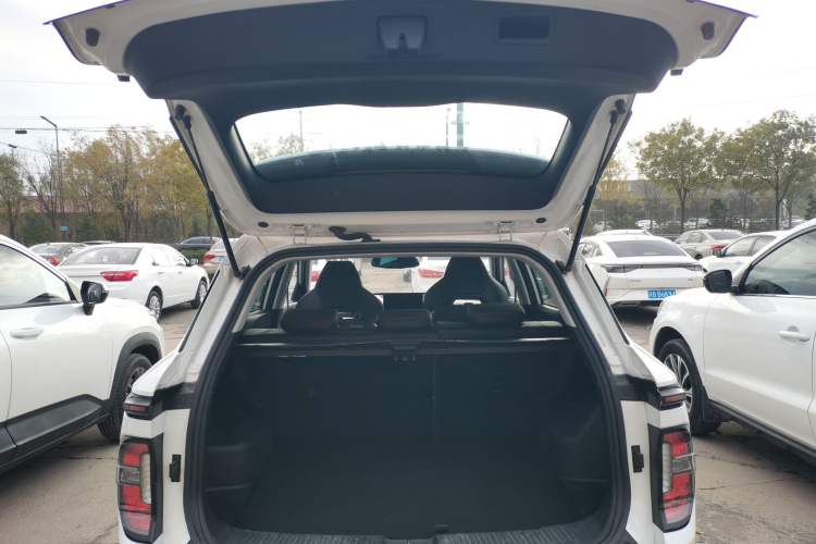 Used Baojun RS-3 2020 1.5L CVT 24-Hour Online Luxury Edition Trunk