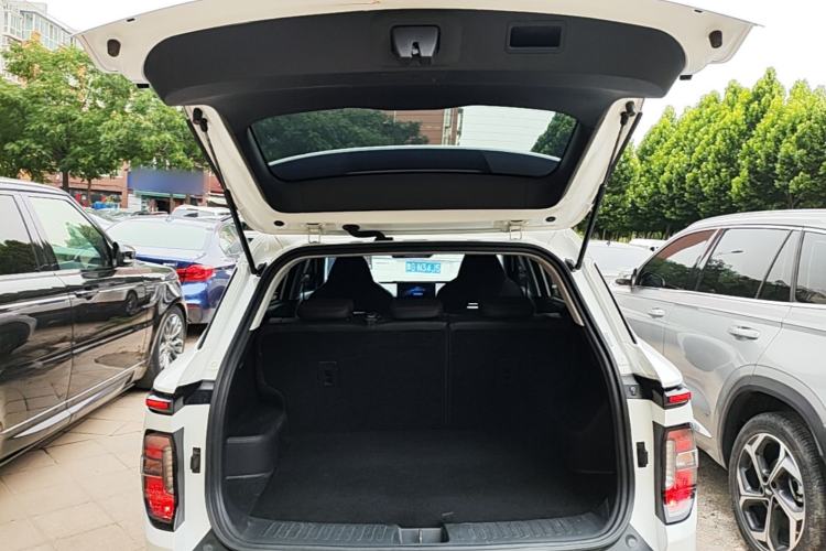 Used Baojun RS-3 2020 1.5L CVT 24-Hour Online Luxury Edition Trunk