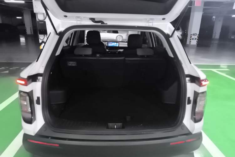 Used Baojun RS-3 2020 1.5T CVT Smart Elite Edition Trunk