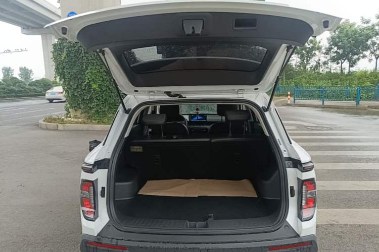 Used Baojun RS-3 2020 1.5T CVT Smart Elite Edition Trunk