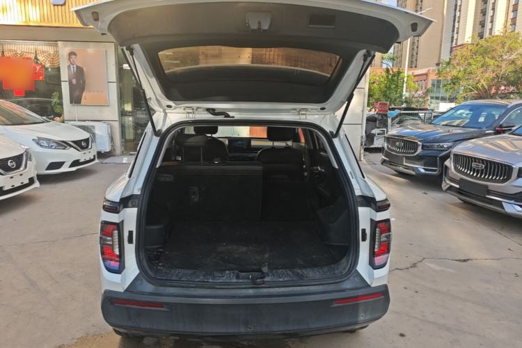 Used Baojun RS-3 2020 1.5L Manual Elite Version with 24-Hour Online Service Trunk