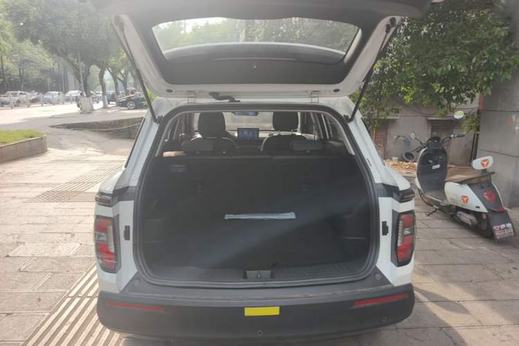 Used Baojun RS-3 2020 1.5L CVT Smart Elite Edition Trunk