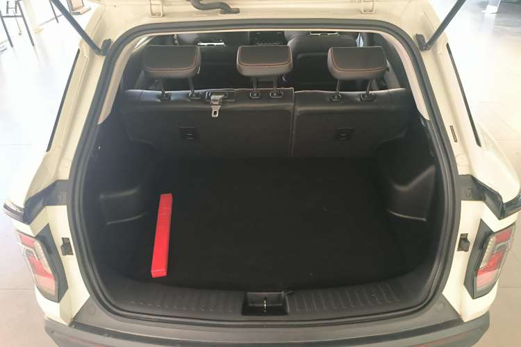 Used Baojun RS-3 2020 1.5L Manual 24-Hour Online Luxury Version Trunk