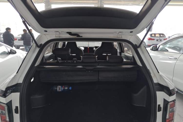 Used Baojun RS-3 2020 1.5L CVT 24-Hour Online Luxury Edition Trunk