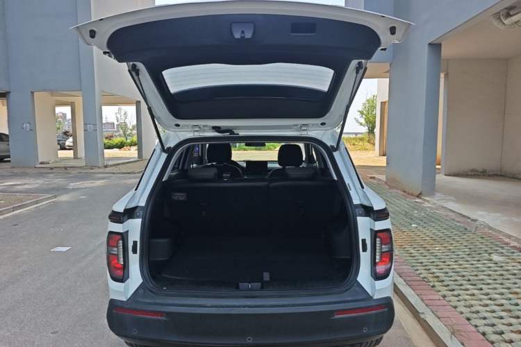Used Baojun RS-3 2020 1.5L CVT Elite Version with 24-Hour Online Service Trunk