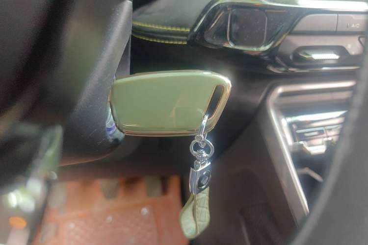Used Baojun RS-3 2020 1.5L Manual Elite Version with 24-Hour Online Service Vehicle Key