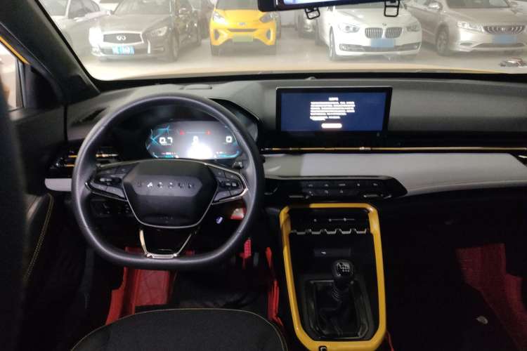 Used Baojun RS-3 2020 1.5L Manual Elite Version with 24-Hour Online Service Center Console