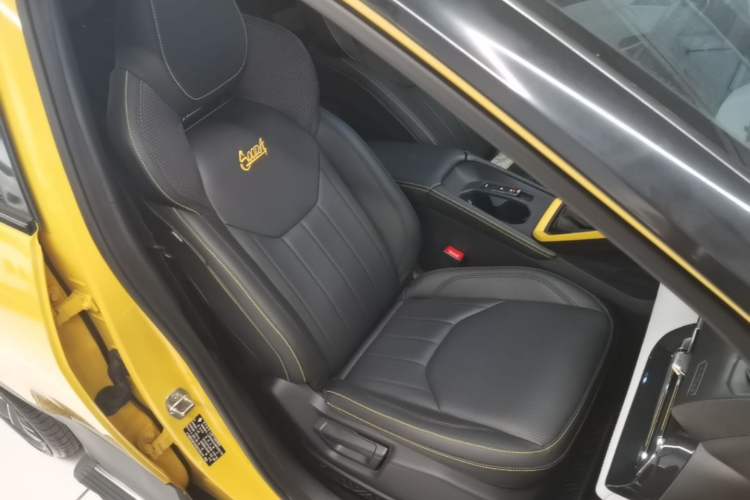 Used Baojun RS-3 2020 1.5T CVT Intelligent Prestige Edition Right Front Seat