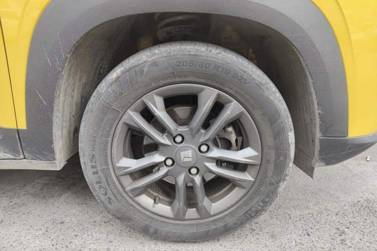 Used Baojun RS-3 2020 1.5L Manual 24-Hour Online Luxury Version Right Front Wheel Hub