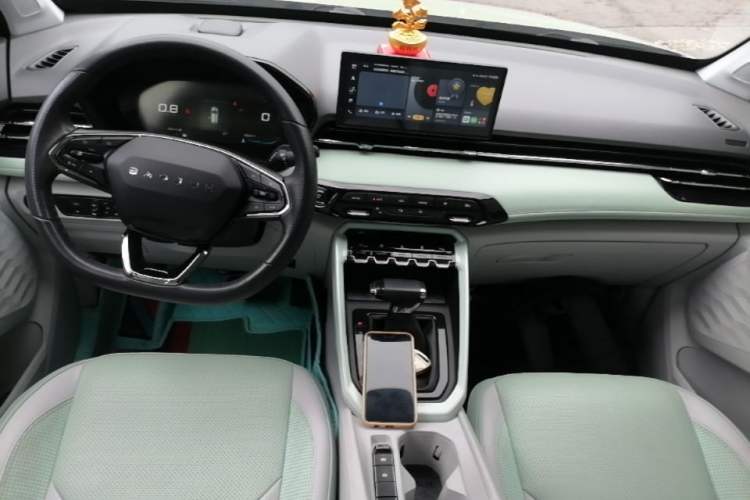 Used Baojun RS-3 2022 SOODA 1.5T CVT Master Edition Center Console