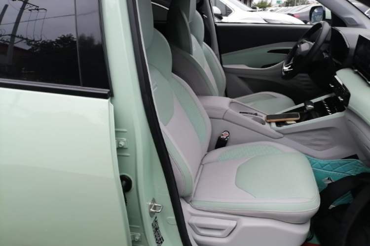 Used Baojun RS-3 2022 SOODA 1.5T CVT Master Edition Right Front Seat