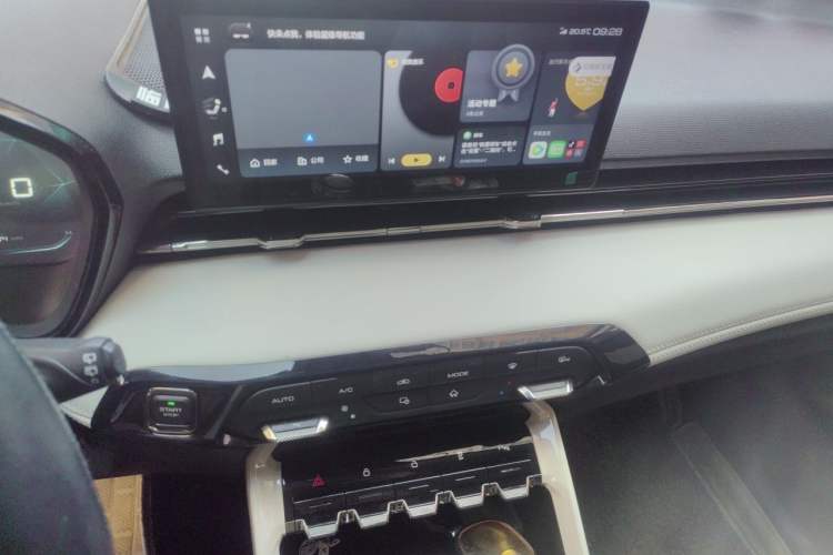 Used Baojun RS-3 2022 SOODA 1.5T CVT Master Edition Audio And AC Panel
