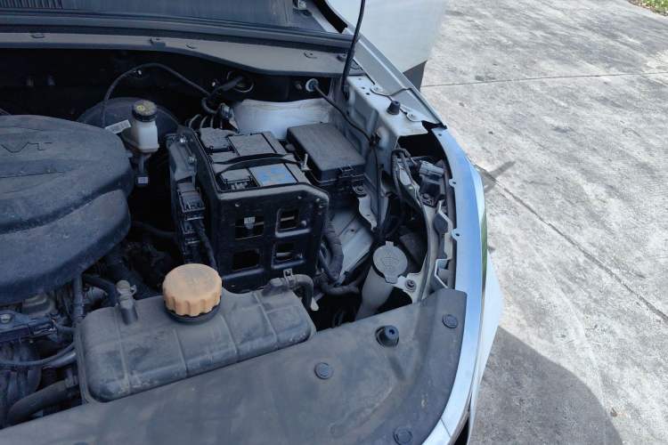 Used Baojun RS-3 2022 SOODA 1.5L Manual Playful Edition Engine Bay Left