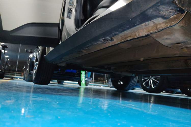 Used Baojun RS-3 2022 SOODA 1.5T CVT Master Edition Right Side Sill