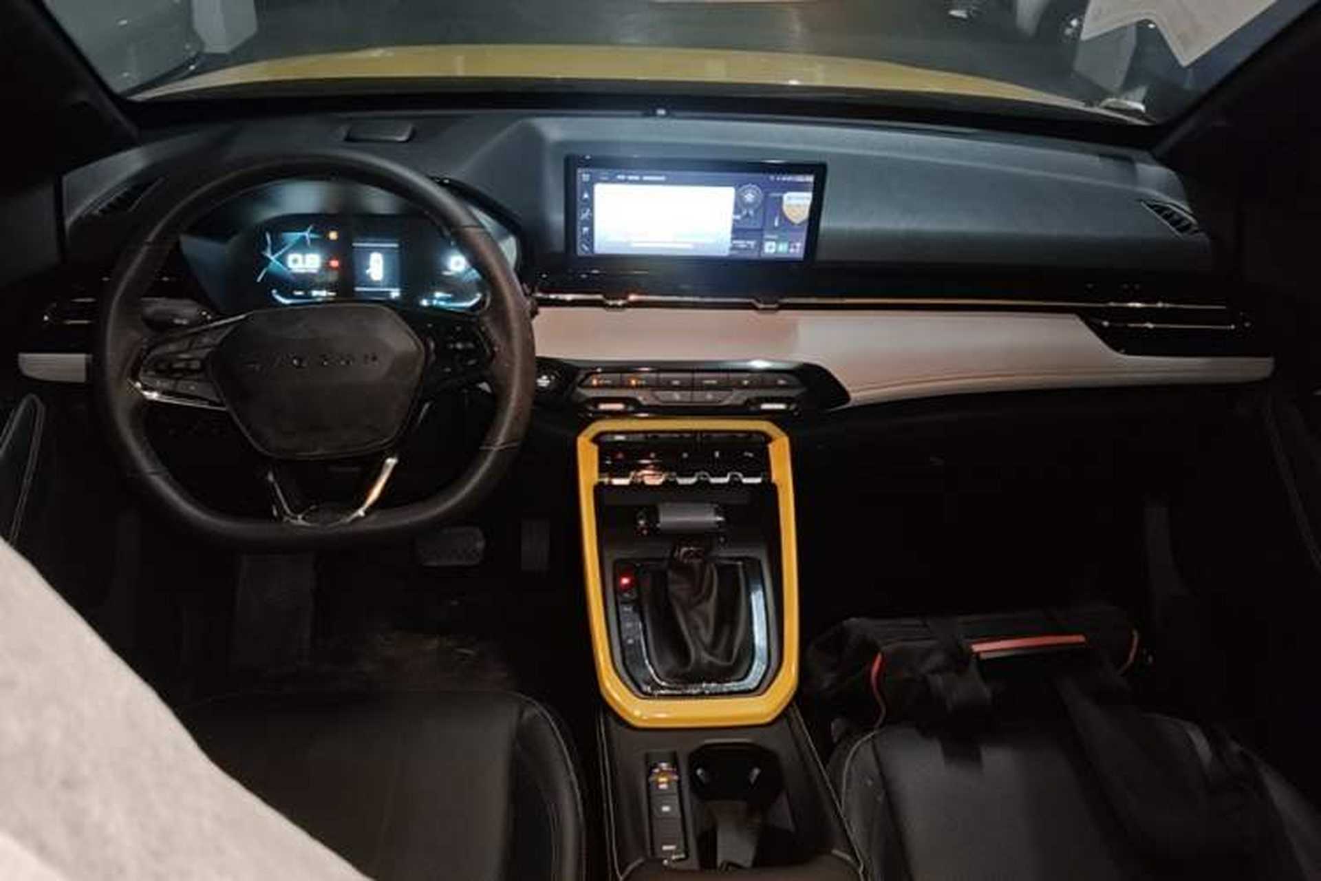 Used Baojun RS-3 2022 SOODA 1.5T CVT Master Edition Center Console