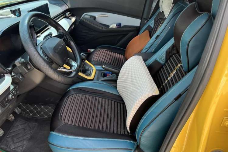 Used Baojun RS-3 2022 SOODA 1.5L Manual Playful Edition Interior 4