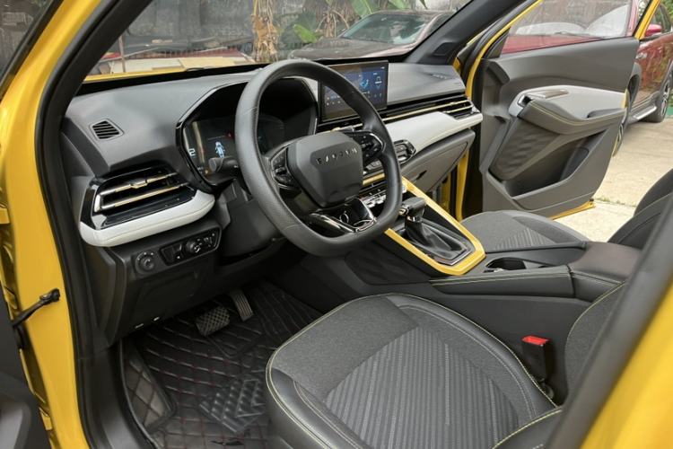 Used Baojun RS-3 2022 SOODA 1.5L CVT Pioneer Edition Left Front Seat