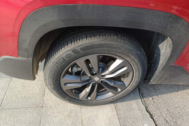 Used Baojun RS-5 2020 300T CVT Smart Flagship Edition Left Front Wheel Hub