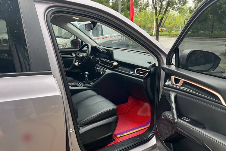 Used Baojun RS-5 2019 1.5T Manual Super Connected Luxury Edition China VI Interior 3