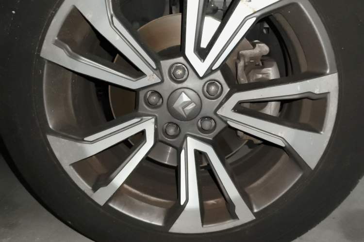Used Baojun RS-5 2019 1.5T CVT Intelligent Driving Flagship Version China VI Emission Standard Right Front Wheel Hub