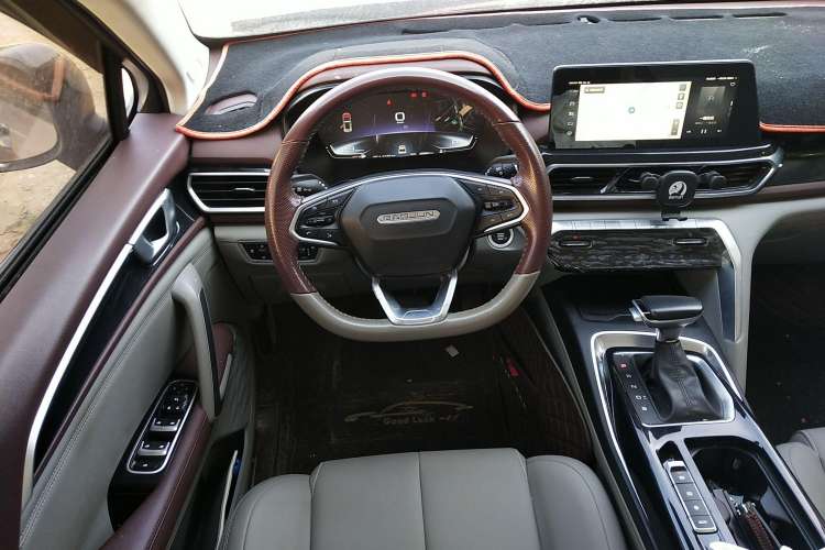 Used Baojun RS-5 2019 1.5T CVT Intelligent Driving Flagship Edition China V Emission Standard Steering Wheel