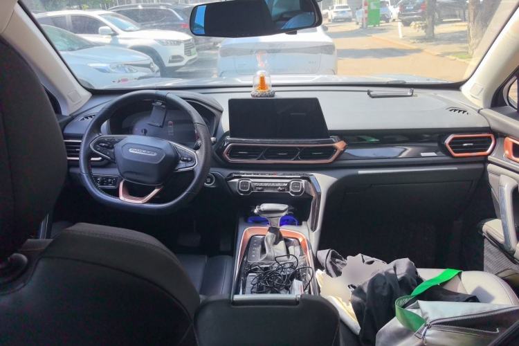 Used Baojun RS-5 2019 1.5T CVT Intelligent Drive Luxury Edition China VI Center Console