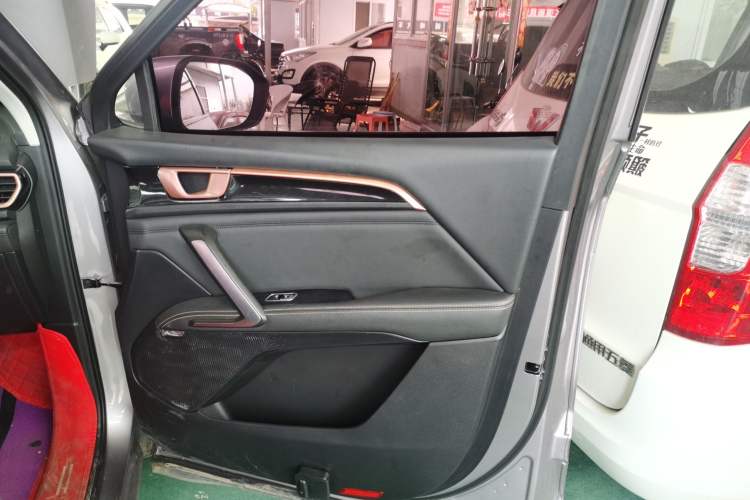 Used Baojun RS-5 2019 1.5T CVT Intelligent Driving Luxury Edition China V Right Front Door Interior