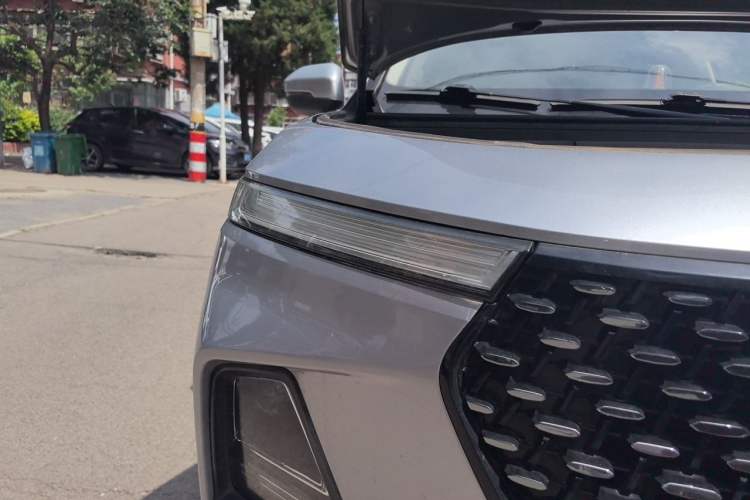 Used Baojun RS-5 2019 1.5T CVT Intelligent Drive Luxury Edition China VI Right Front Headlight