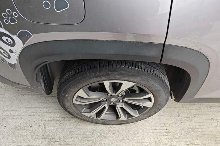 Used Baojun RS-5 2019 1.5T CVT Intelligent Driving Flagship Edition China V Emission Standard Right Rear Wheel Hub