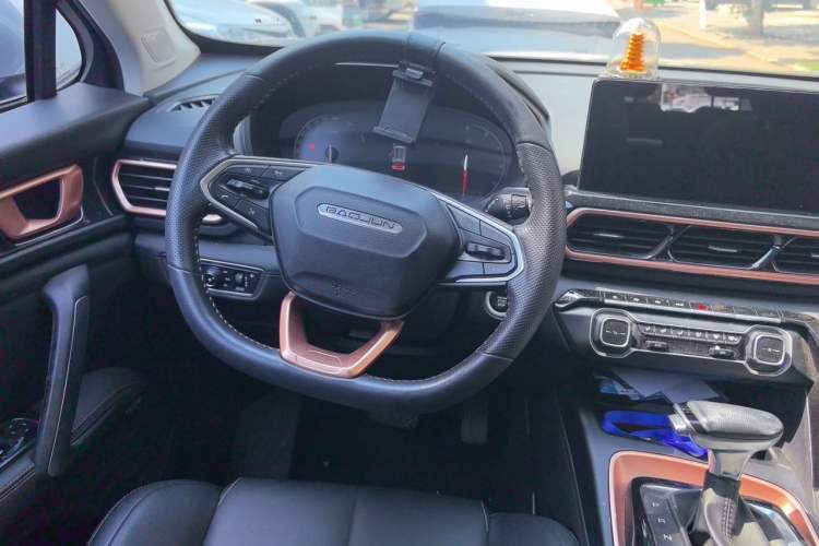 Used Baojun RS-5 2019 1.5T CVT Intelligent Drive Luxury Edition China VI Steering Wheel