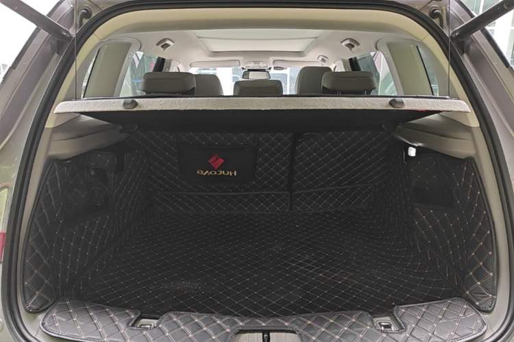 Used Baojun RS-5 2019 1.5T CVT Intelligent Driving Flagship Edition China V Emission Standard Trunk